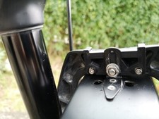 Gabelbrückenhalter für